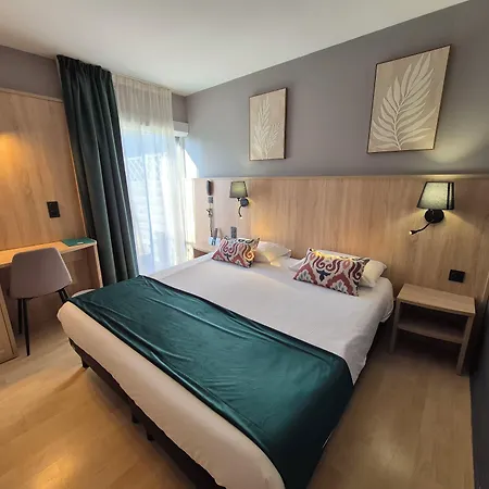 Logis Hotel Les Gravades Ussel-3